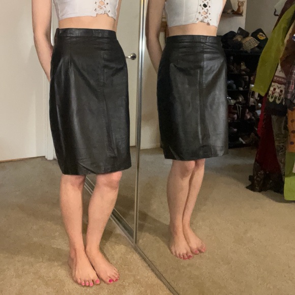 Vintage Leather Black Pencil Skirt 26" Waist High Waisted - Picture 14 of 16